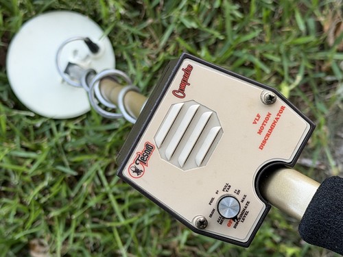 Tesoro compadre metal detector - compadre,