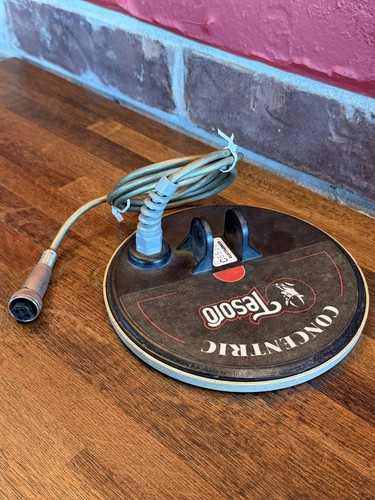 Tesoro metal detector - metal,
